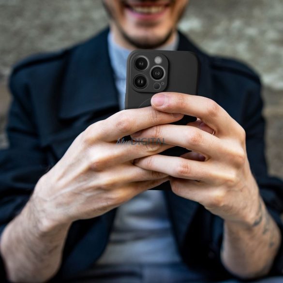 HUSĂ! - SILICONE MAG COVER Carcasă compatibilă MagSafe pentru iPhone Air - negru