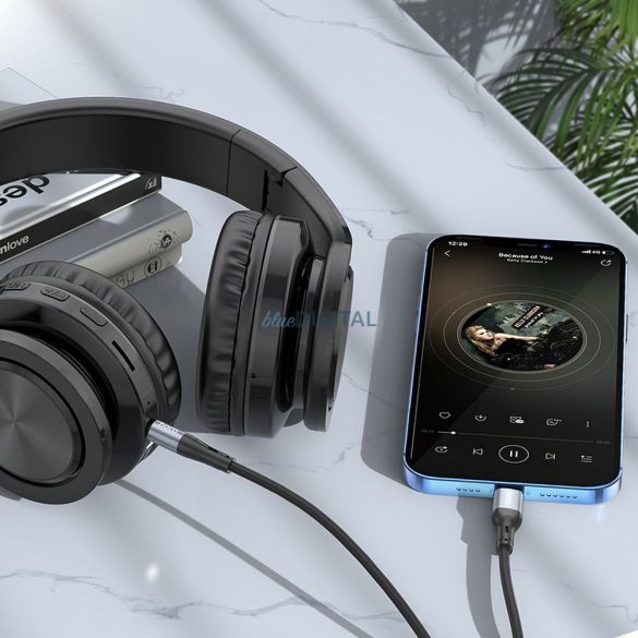 HOCO cablu AUX Jack 3,5 mm și Lightning UPA22 1 m negru