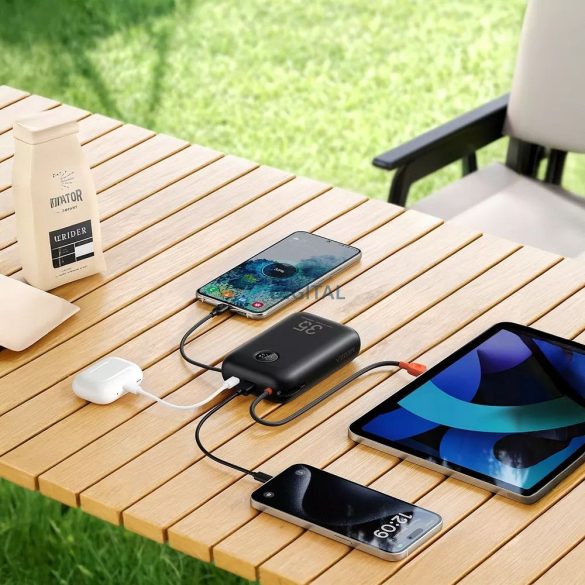 Veger K3 (W3018) powerbank cu conexiune 1xUSB-A și 1xUSB-C, built-in Type-C și cablu Lightning 30000mAh 35W PD QC3.0 - negru
