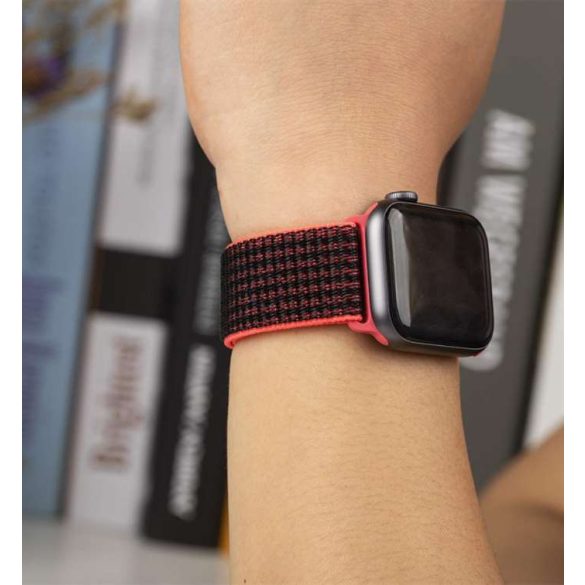 Curea sport din material Apple Watch - Devia Deluxe Series Sport3 Band - 38/40/41 mm - nectarina